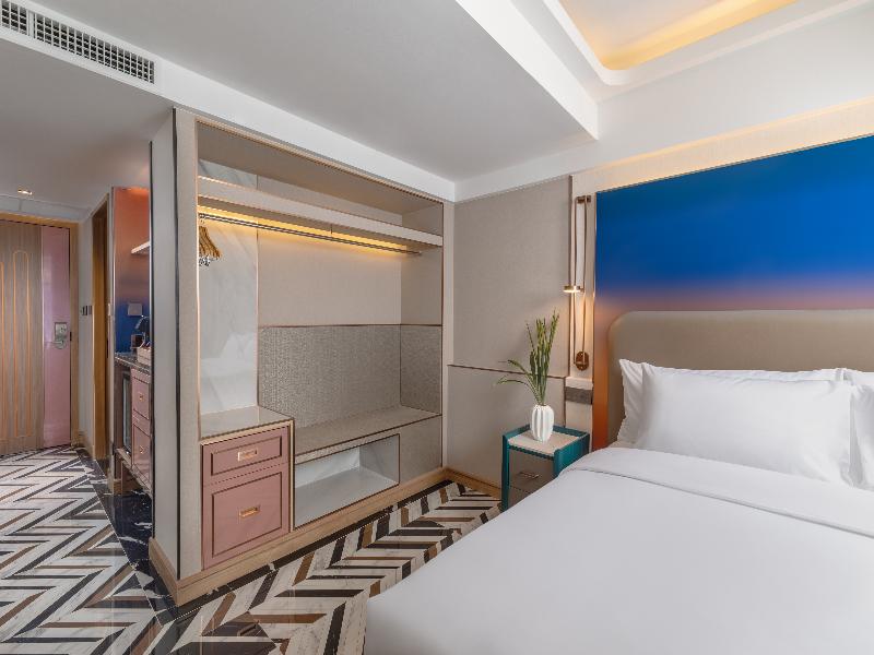 Pipa Bangkok Sukhumvit 11 by Kingston Hotels image