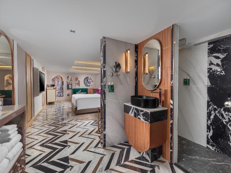 Pipa Bangkok Sukhumvit 11 by Kingston Hotels image