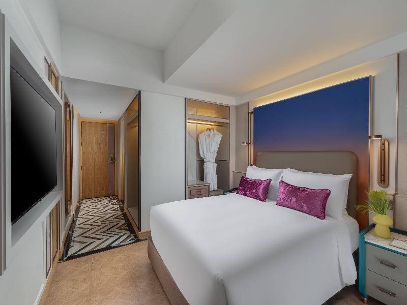 Pipa Bangkok Sukhumvit 11 by Kingston Hotels image