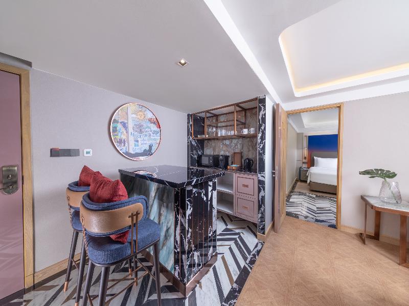 Pipa Bangkok Sukhumvit 11 by Kingston Hotels image