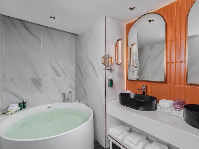 Pipa Bangkok Sukhumvit 11 by Kingston Hotels image
