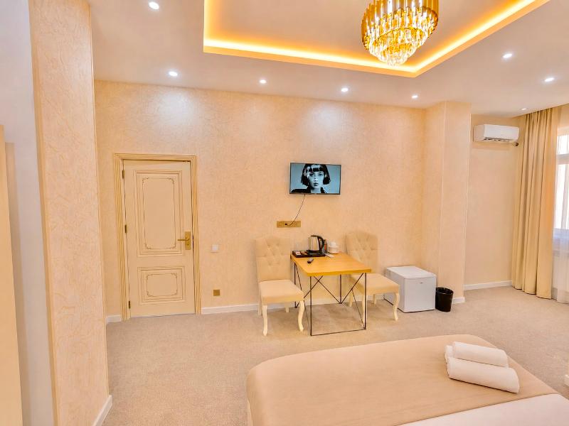 Central City hotel Baku image
