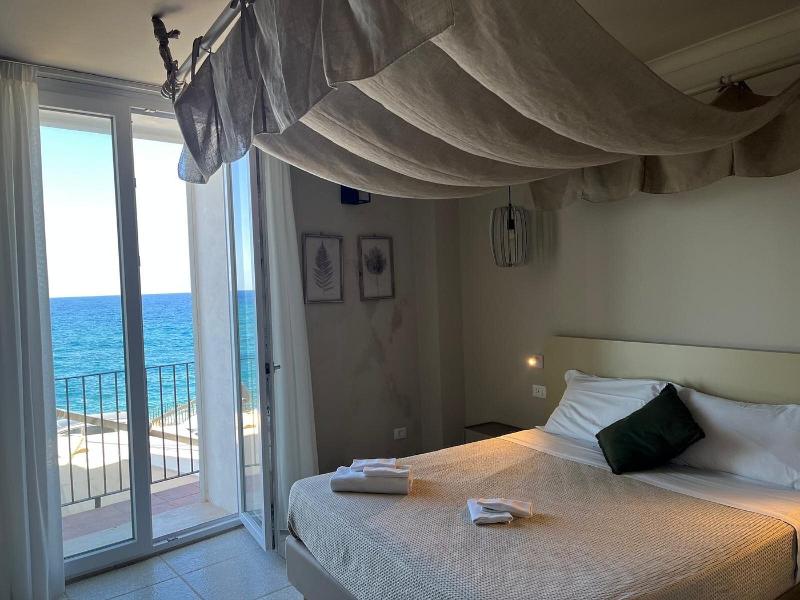 Palazzo Russo Ortigia Suites & Apartments image