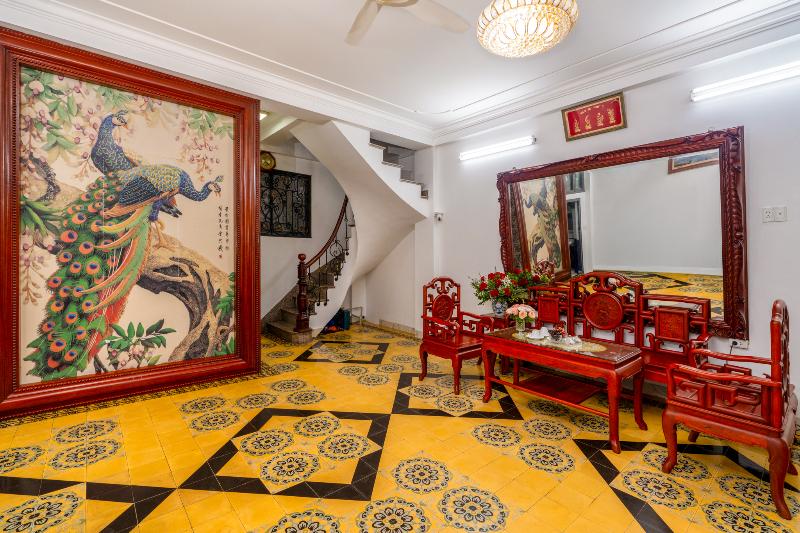 Evelyn Indochine Chic In Central Hanoi image
