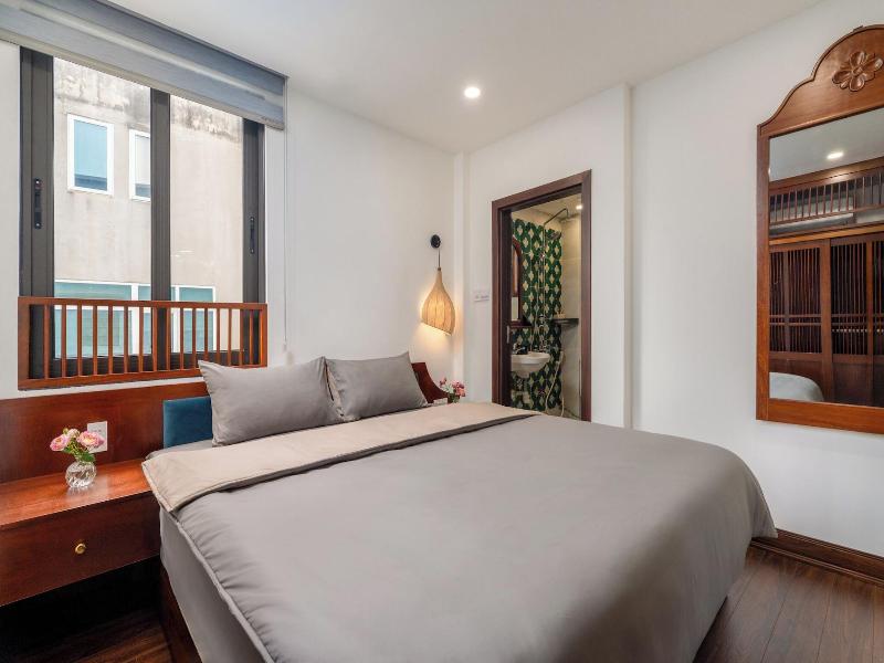 Evelyn Indochine Chic In Central Hanoi image