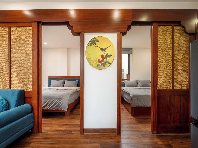 Evelyn Indochine Chic In Central Hanoi image