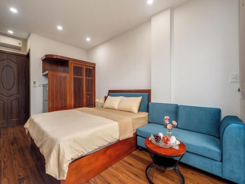 Evelyn Indochine Chic In Central Hanoi image