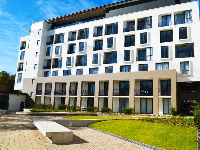 One Rosebank Executive Apartment Hotel image
