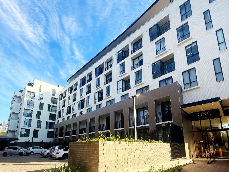 One Rosebank Executive Apartment Hotel image
