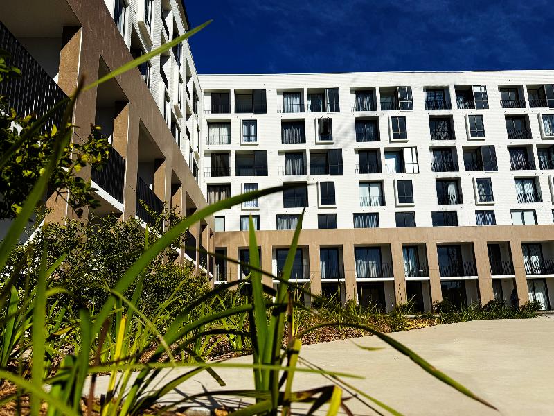 One Rosebank Executive Apartment Hotel image