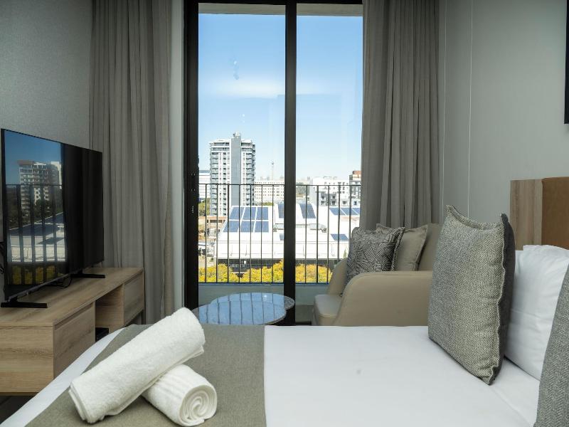 One Rosebank Executive Apartment Hotel image
