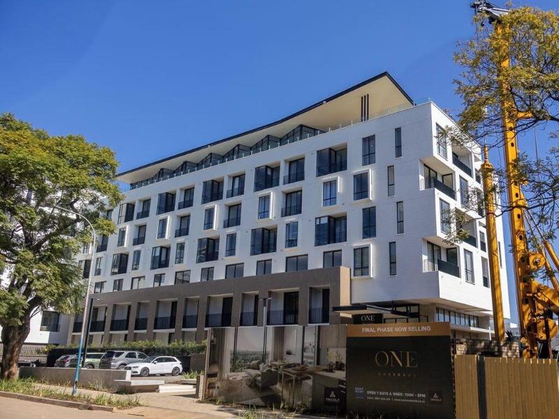 One Rosebank Executive Apartment Hotel image