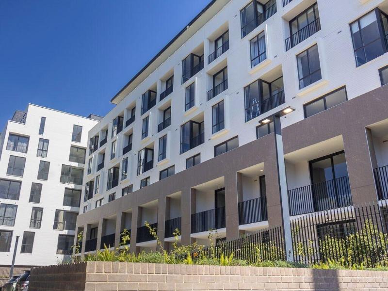 One Rosebank Executive Apartment Hotel image