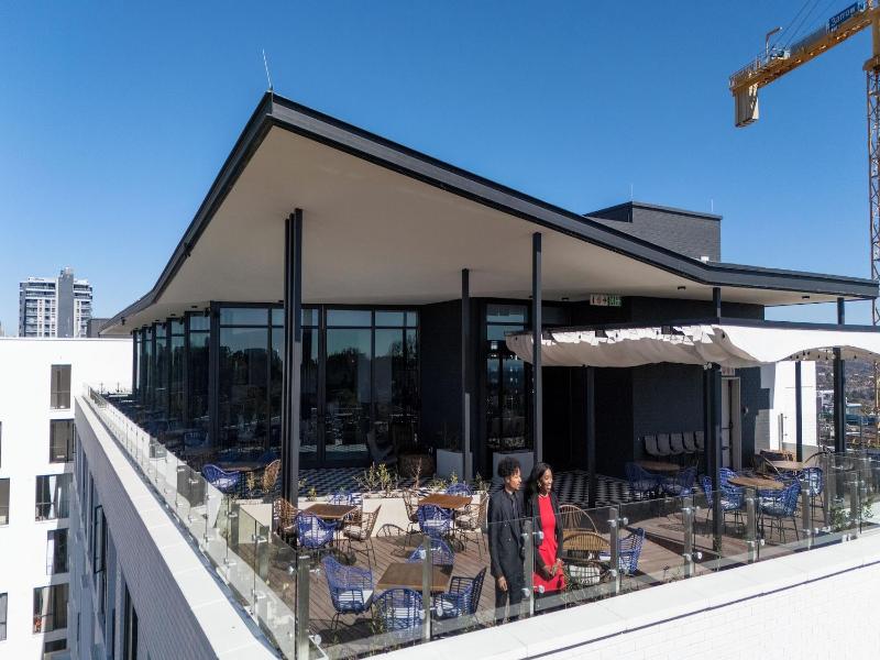 One Rosebank Executive Apartment Hotel image