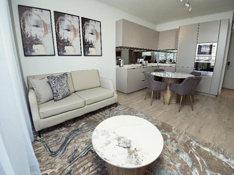 One Rosebank Executive Apartment Hotel image