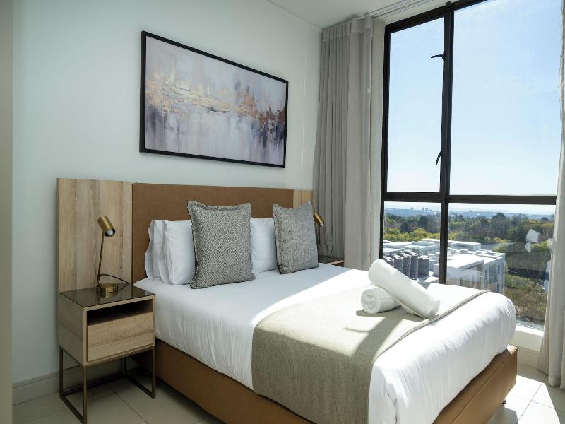 One Rosebank Executive Apartment Hotel image