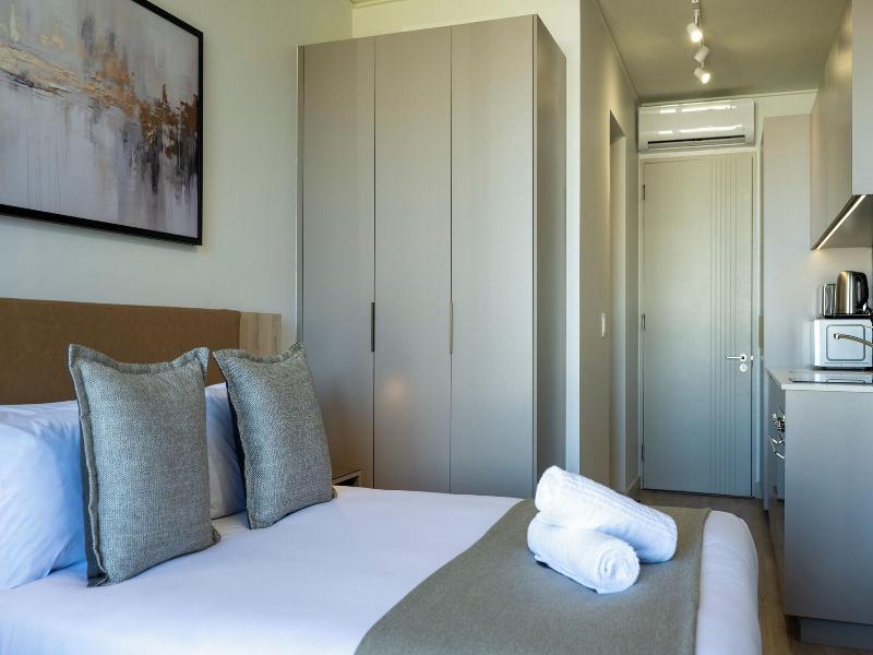One Rosebank Executive Apartment Hotel image
