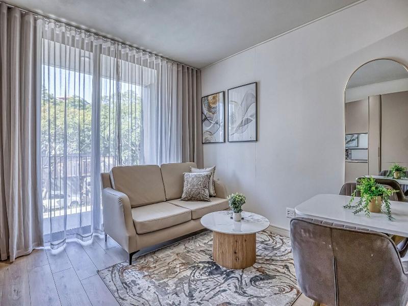 One Rosebank Executive Apartment Hotel image