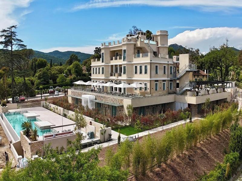 Hotel Chateau Rose image