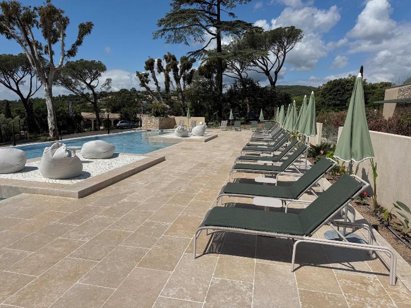 Hotel Chateau Rose image