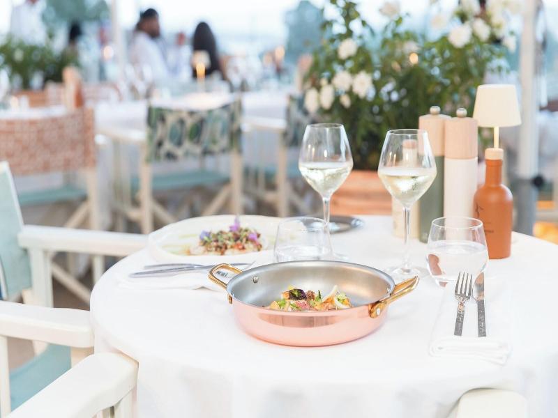 Hotel Chateau Rose image