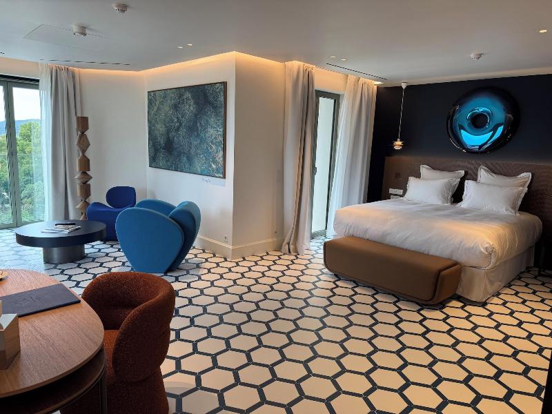 Hotel Chateau Rose image