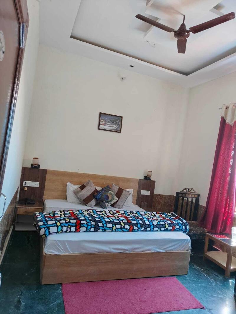 Sunny Pines Resort image