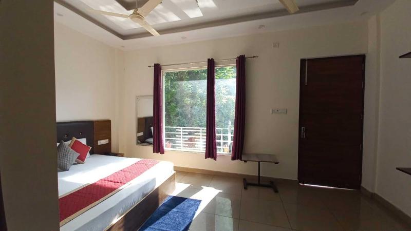 Sunny Pines Resort image