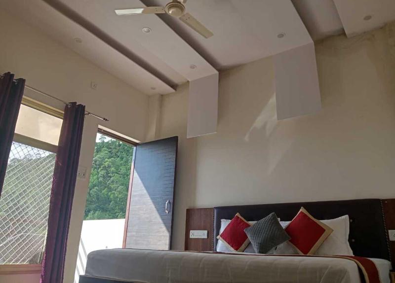 Sunny Pines Resort image