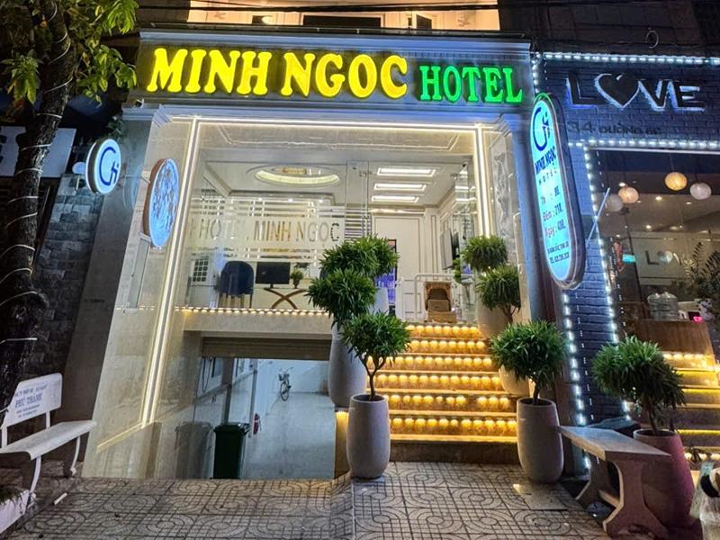Minh Ngoc Hotel By Zuzu