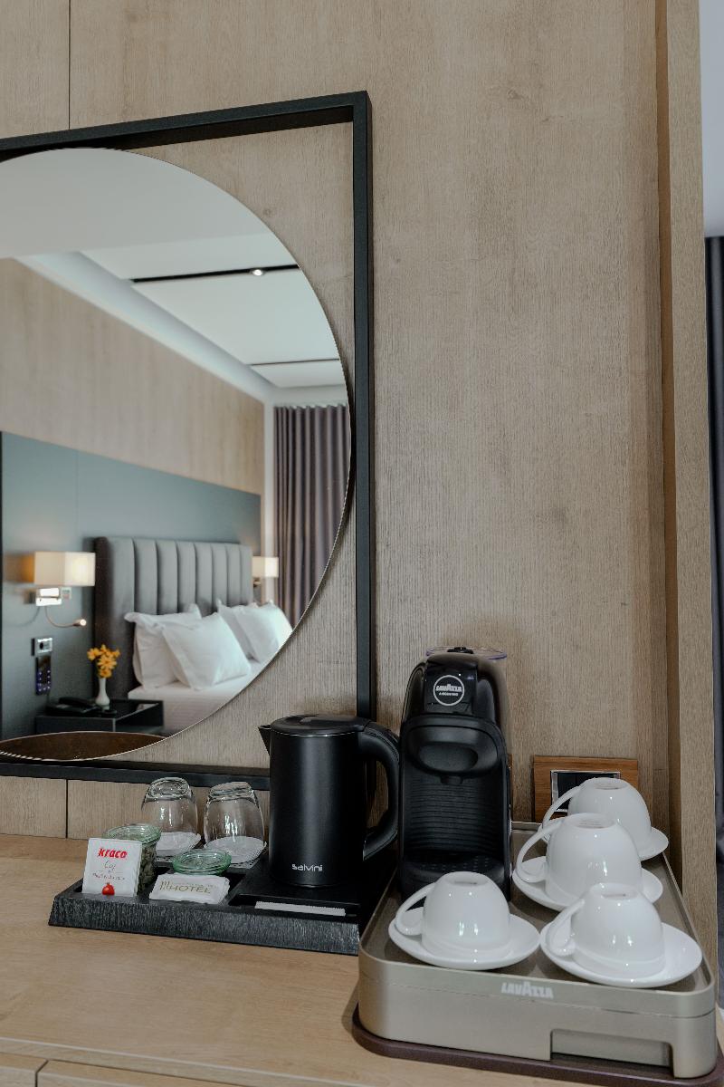 Uji I Ftohte Hotel image 4