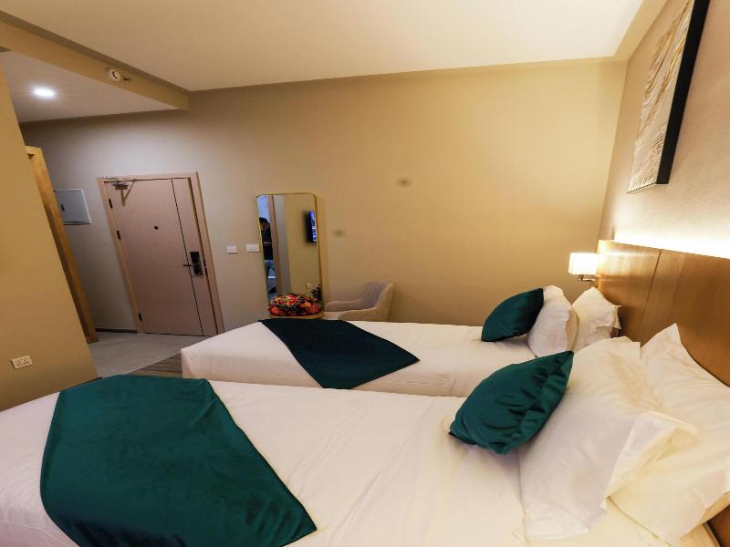 Jano Hotel image
