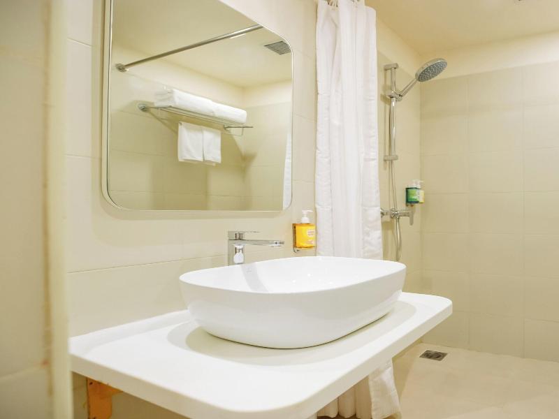 Bloom Hotel - Hsr Layout Sec 6 image