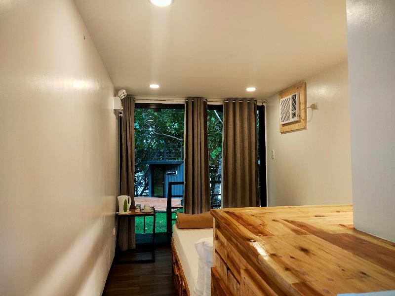 Kaliraya Surf Kamp Laguna image