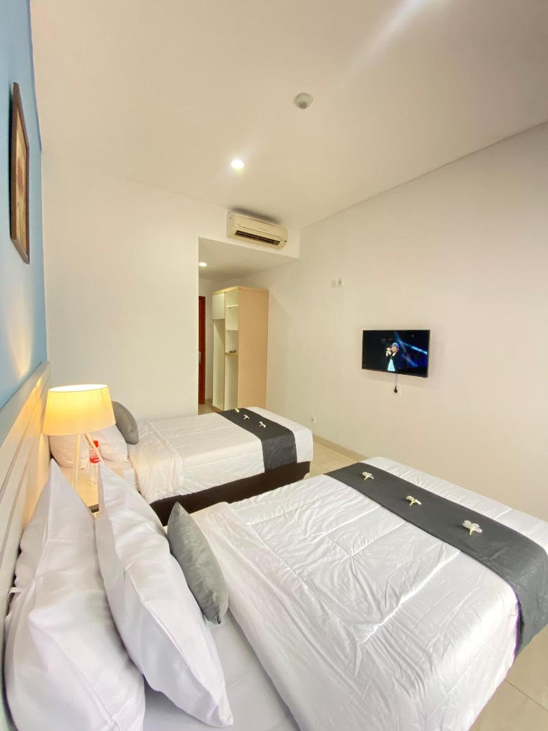 Tos Hotel & Convention Center Tangerang image