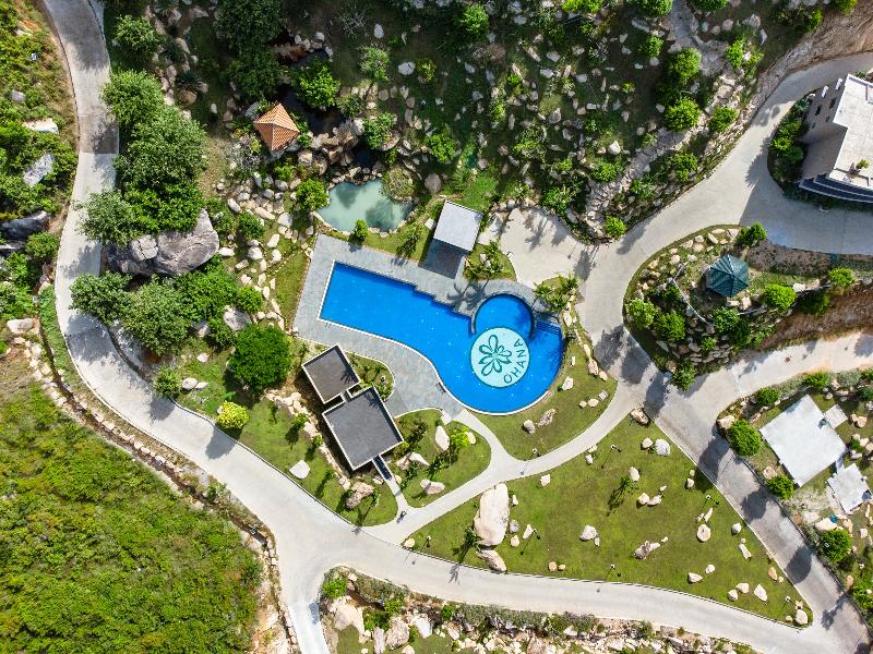 Ohana Village Resort Quy Nhon image
