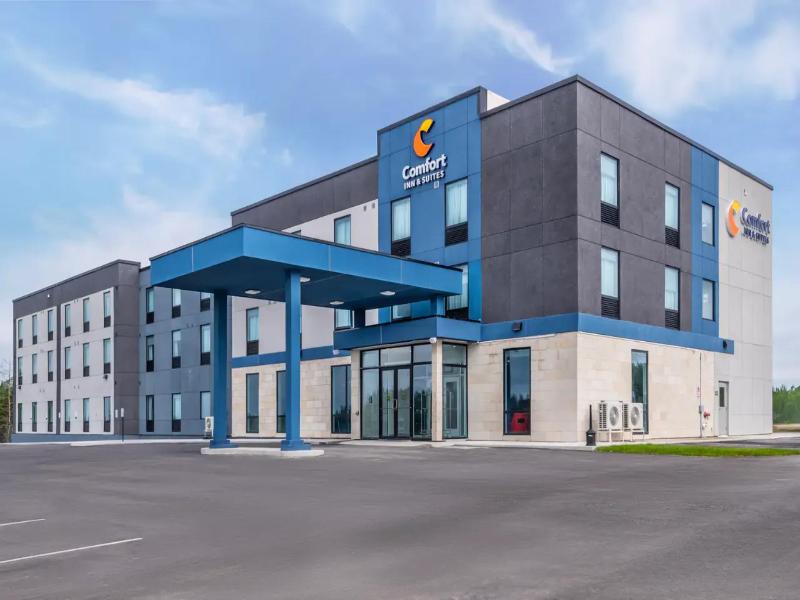 Comfort Inn & Suites Cochrane ON — general view