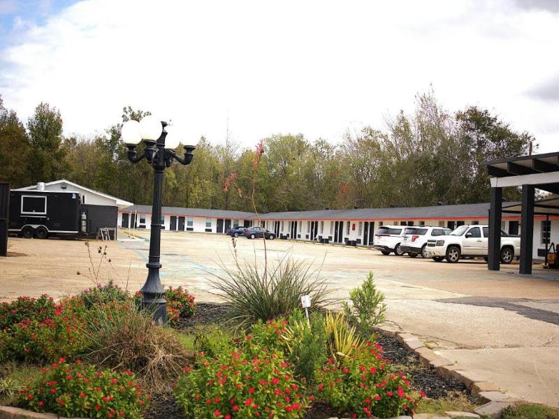 Rodeway Inn Livingston TX image