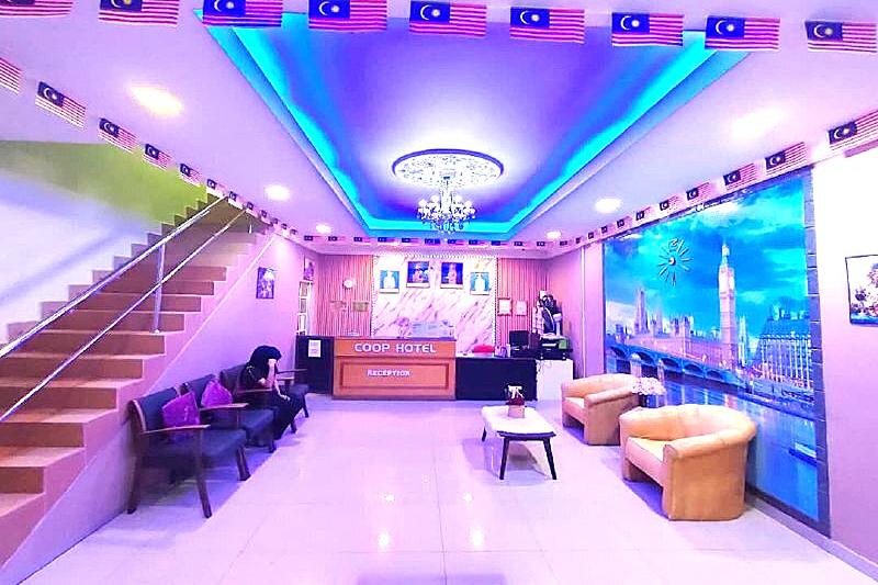 Coop Hotel Kangar By Zuzu image
