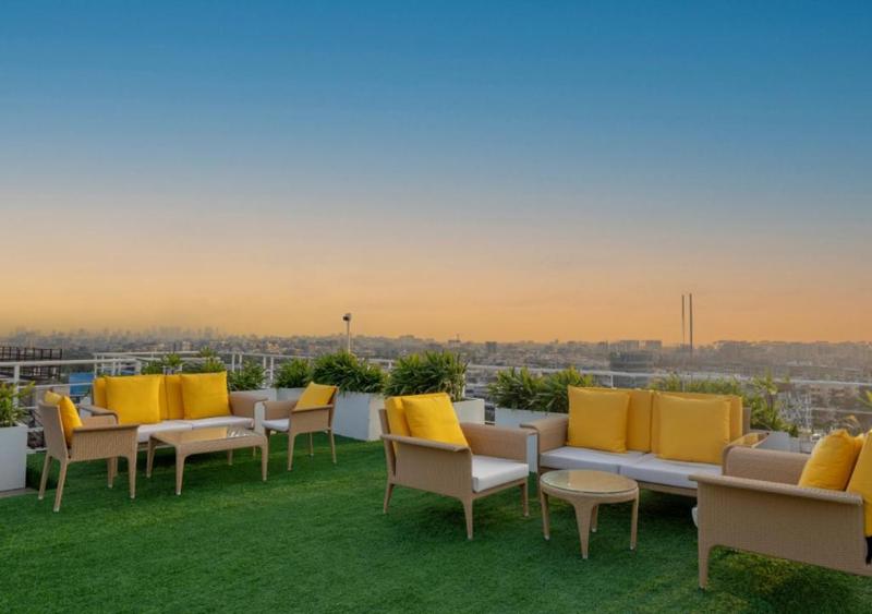 Bloom Hub WEH Andheri