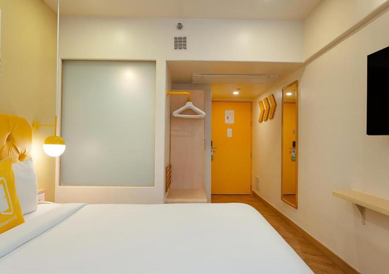 Bloom Hub WEH Andheri
