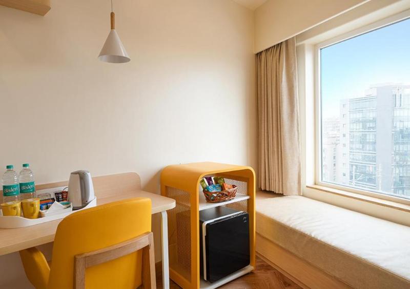 Bloom Hub WEH Andheri