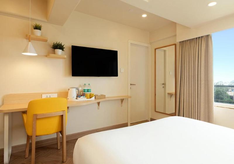 Bloom Hub WEH Andheri