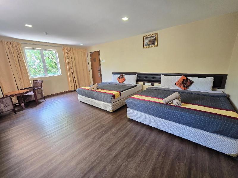 Fast Hotel Melaka By Zuzu image