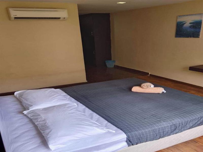Fast Hotel Melaka By Zuzu image