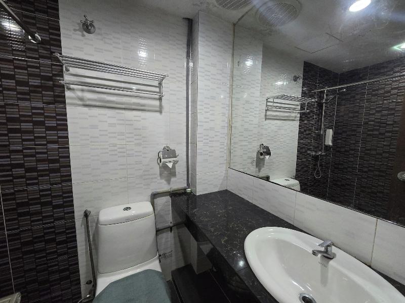 Fast Hotel Melaka By Zuzu image