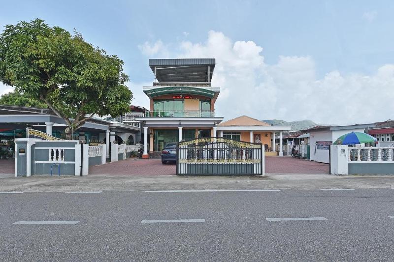 DARUL SALAM ORKID INN By Zuzu — exterior view