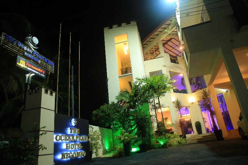 The Ocean Pearl Hotel Negombo