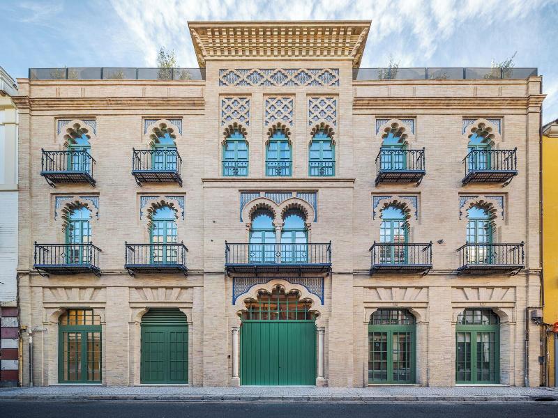 Cristine Bedfor Guest Houses Sevilla image