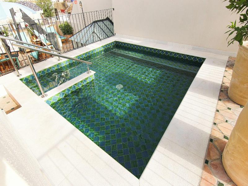 Cristine Bedfor Guest Houses Sevilla image